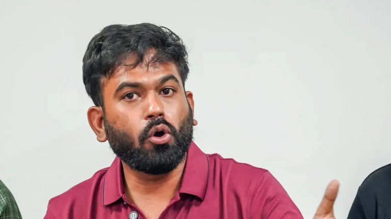 அபிஜித் திப்கேவின் பாட்டி சாவித்ரிபாய் திப்கே காலமானார்..!