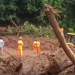 நீலகிரியை புரட்டி போட்ட கனமழை…  3 நாட்களுக்கு சுற்றுலா பயணிகள் வராதீங்க.. கலெக்டர்  எச்சரிக்கை..! 