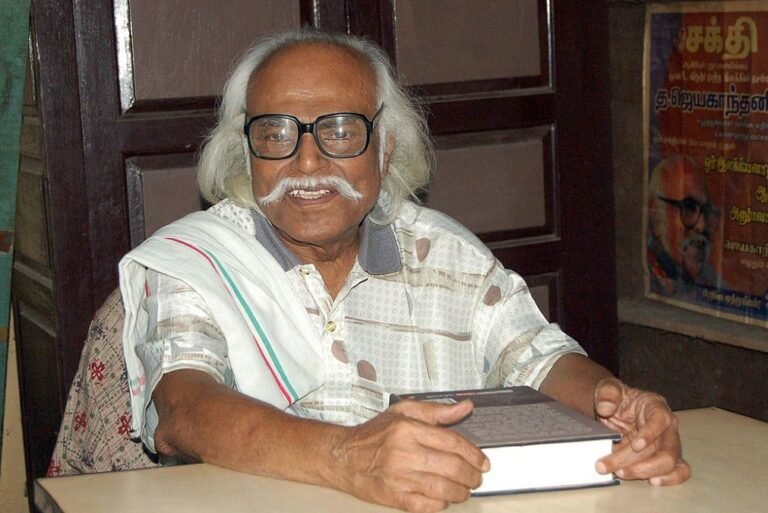 சம்பாதிக்க எழுதவில்லை; சாகாமல் இருக்க எழுதுகிறேன்!