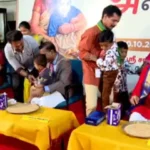 தினமலர் சார்பில் அரிச்சுவடி ஆரம்பம் நிகழ்ச்சி : 500க்கும் மேற்பட்ட குழந்தைகள் பங்கேற்பு!
