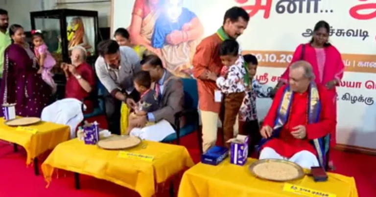 தினமலர் சார்பில் அரிச்சுவடி ஆரம்பம் நிகழ்ச்சி : 500க்கும் மேற்பட்ட குழந்தைகள் பங்கேற்பு!