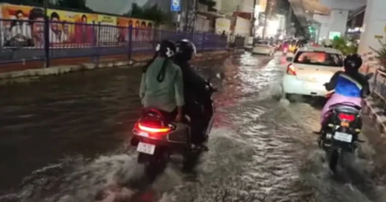 மதுரையில் ஒரு மணிநேரம் கொட்டித்தீர்த்த மழை!